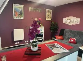 Studio lumineux à 300 m de la plage et commerces