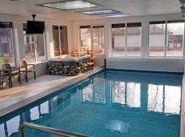 Serce Lasu - Hotel z Duszą i Energią Kamieni, hotel v destinaci Czarna