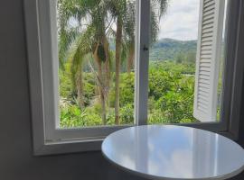 Casa Finger próx do Centro e do Núcleo de Casas Enxaimel, hotel u gradu 'Ivoti'