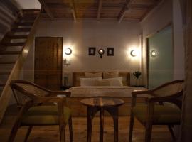 Kuhama Private Mountain Chalet Naggar, hotel sa Nagar