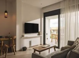 Orea - Modern Ground-Floor Apartment with Private Terrace in the Heart of Paleros