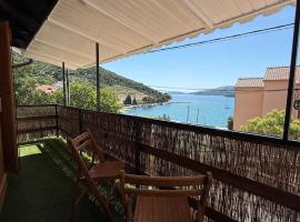 Apartments Benzia, hotel u Marini