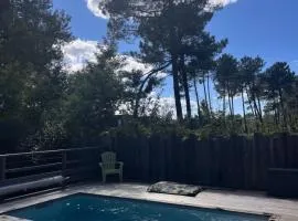 Maison bois à Lacanau avec piscine