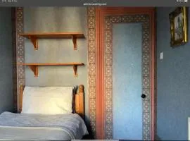 Single room in Period House