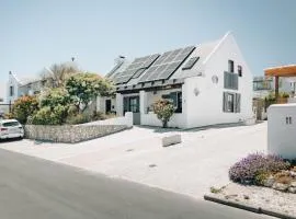 Gonana Studios & Villa