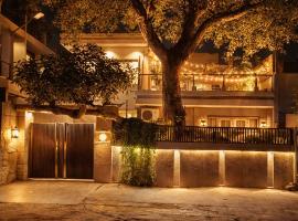 The Cozy Chaos, Hotel in Agra