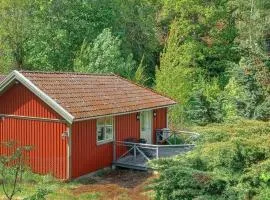 2 Bedroom Cozy Home In Ljungskile