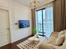 Sunny Home at Masteri Waterfront Ha Noi