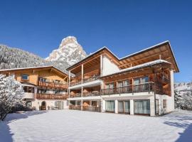 Residence Angelika, hotel in Corvara in Badia