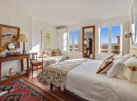 La Maison du Prince: Grimaud şehrinde bir otel