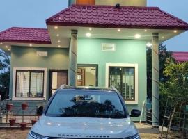 Neevah Farm، فندق في Sehore