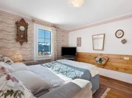 Casa Zarina Well-kept Two-room