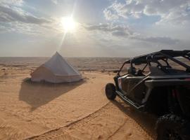 Desert Romance Retreat, Hotel in Al Mintirib