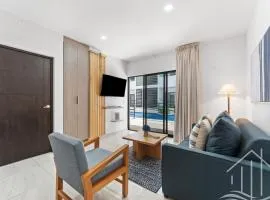 New-Promo-2 Queen Beds-Near Beach-Poolside-Sleep 6