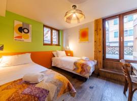 Hideout Hostel, hotel di Morzine