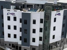 Emilton Hotels Airport Road Ikeja, hotel em Mama