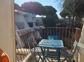 Studio Cabine Clim Wifi Parking Draps - 1 étoile - self check-in possible