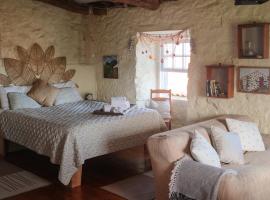 Casa Gaia Holiday Cottage, готель у місті Cedros