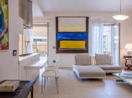 Centro e mare - 2 camere, terrazza e jacuzzi