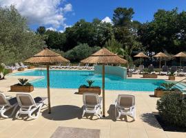 Camping Le Relais de la bresque, Hotel in Sillans-la-Cascade