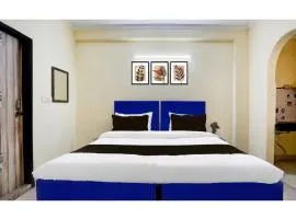 LE Cashew Near New Delhi Railway station