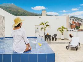 TAMA Hotel Granada Real Cali, хотел в Кали