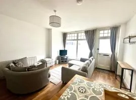 Dorchester Town Centre Entire Apartment