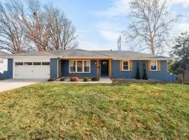 Heated Pool, Sleeps 12, World Cup, Family Rental
