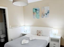 AYZ Villegas - Auto check-in property, מלון במדריד