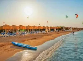 Fanadir Bay Beach Resort & Aqua Park