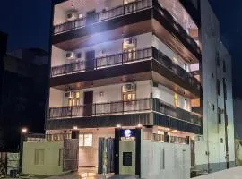 Hotel Park Tree I Sec-63A I Noida I Couple Friendly and Corporate Rooms available