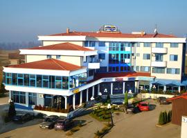 Hotel Split, хотел в Usora