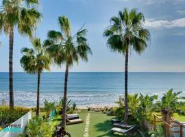 Beachfront Villa Carpe Diem
