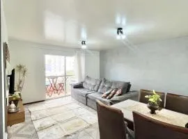 Apartamento amplo próximo ao shopping JL