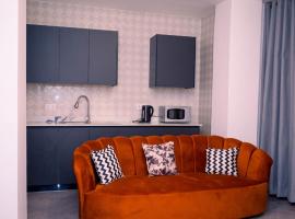 First HR Height, hotel din Oyarifa