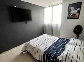 Apto Moderno y Amplio con Piscina con 3 habitaciones