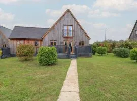 James Ville Marina Lodge 9