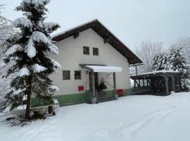 Haus Silverfern, khách sạn ở Förolach