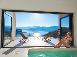 Moon Lake Bicaz - Aurora Sky, khách sạn ở Buhalniţa