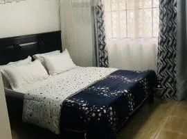 House - Sleeps 6 - Parking - Garden