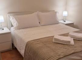 Casa Rasiglia 2, hotel u gradu Casenove