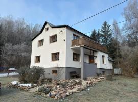 Přijďte pobejt, hôtel à Benecko