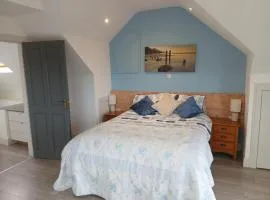 The Hideaway Tragumna a hidden gem by the sea with outdoor sauna