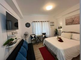 Hailey's Place Unit 2, hotel v mestu Bacolod