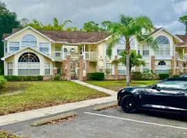 Superior 3BR Condo Apartment Near Disney Attractions