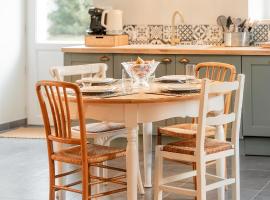 Gîte Le Refuge - Le Hameau de Céline près de Blois, hotel a Landes-le-Gaulois