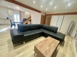 Duplex spacieux- ideal vehicule electrique