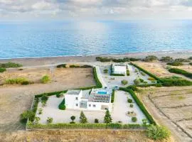 Aegean Horizon Beachfront Villas