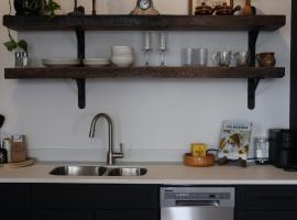 1850 Loft, хотел в Renfrew