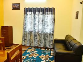 Srinivasam service apartment: Madurai şehrinde bir otel